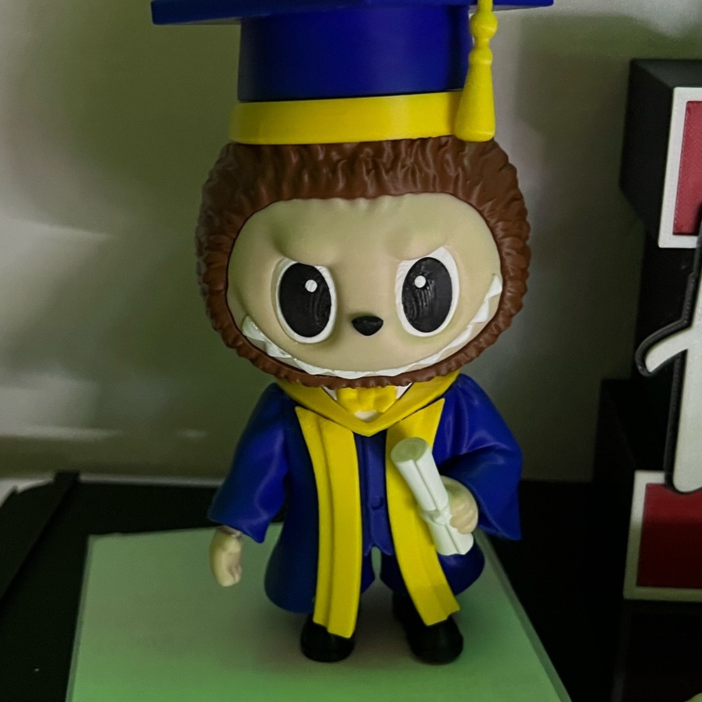 Labubu Graduation by 3D print (female version with bow)